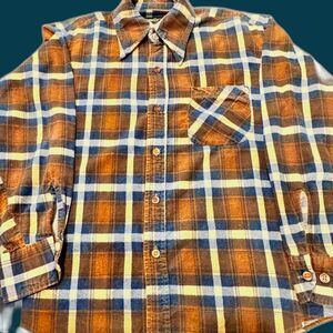 Vintage Cellini flannel XL size, 100% cotton, made in Taiwan R.O.C. WPL tag.